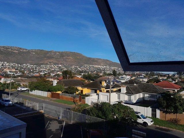 2 Bedroom Property for Sale in Fish Hoek Western Cape